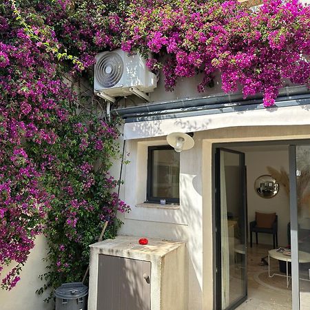 Appartements 3 étoiles terrasse ou patio intra-muros Aigues-Mortes Exterior foto