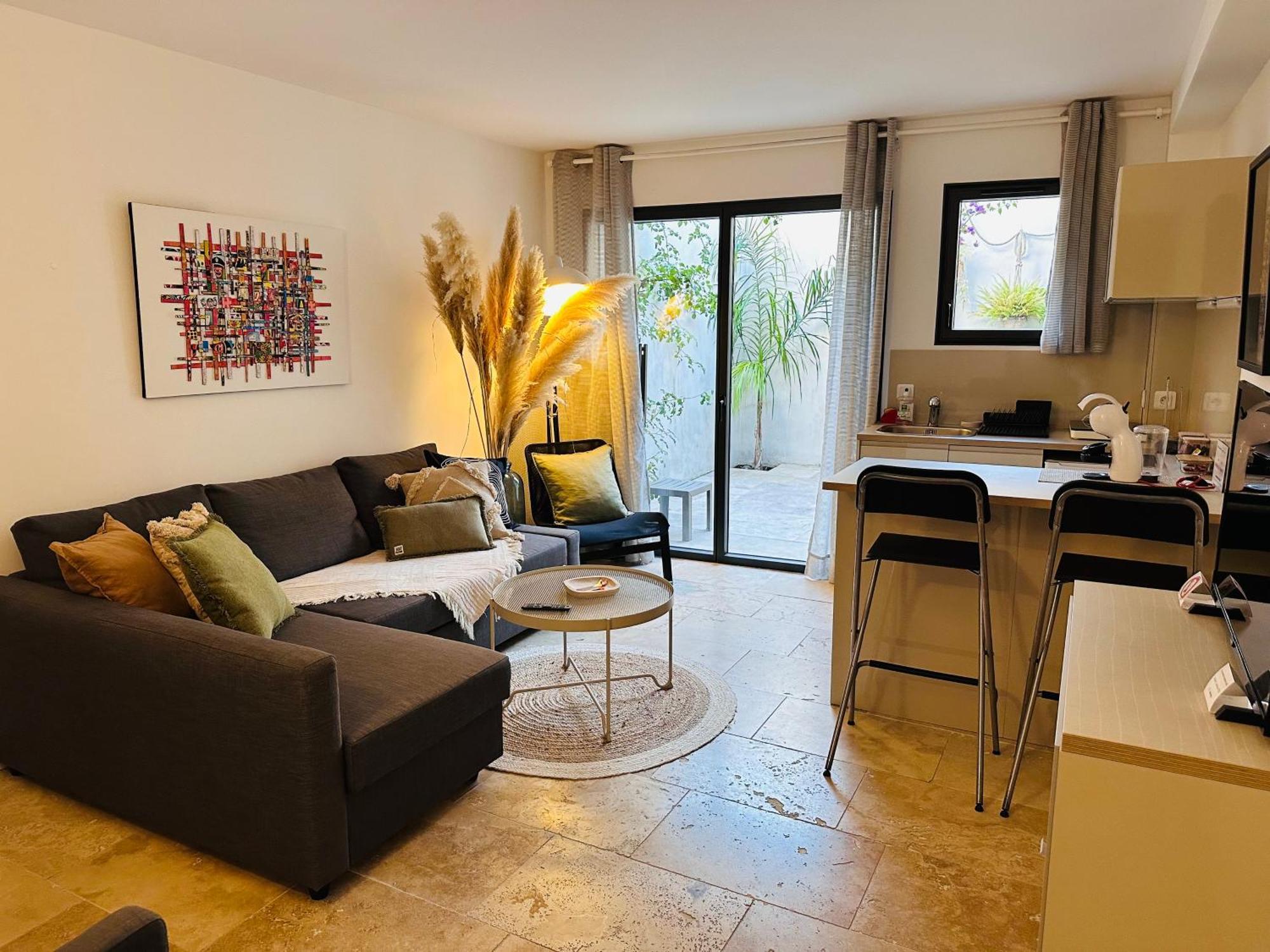 Appartements 3 étoiles terrasse ou patio intra-muros Aigues-Mortes Exterior foto