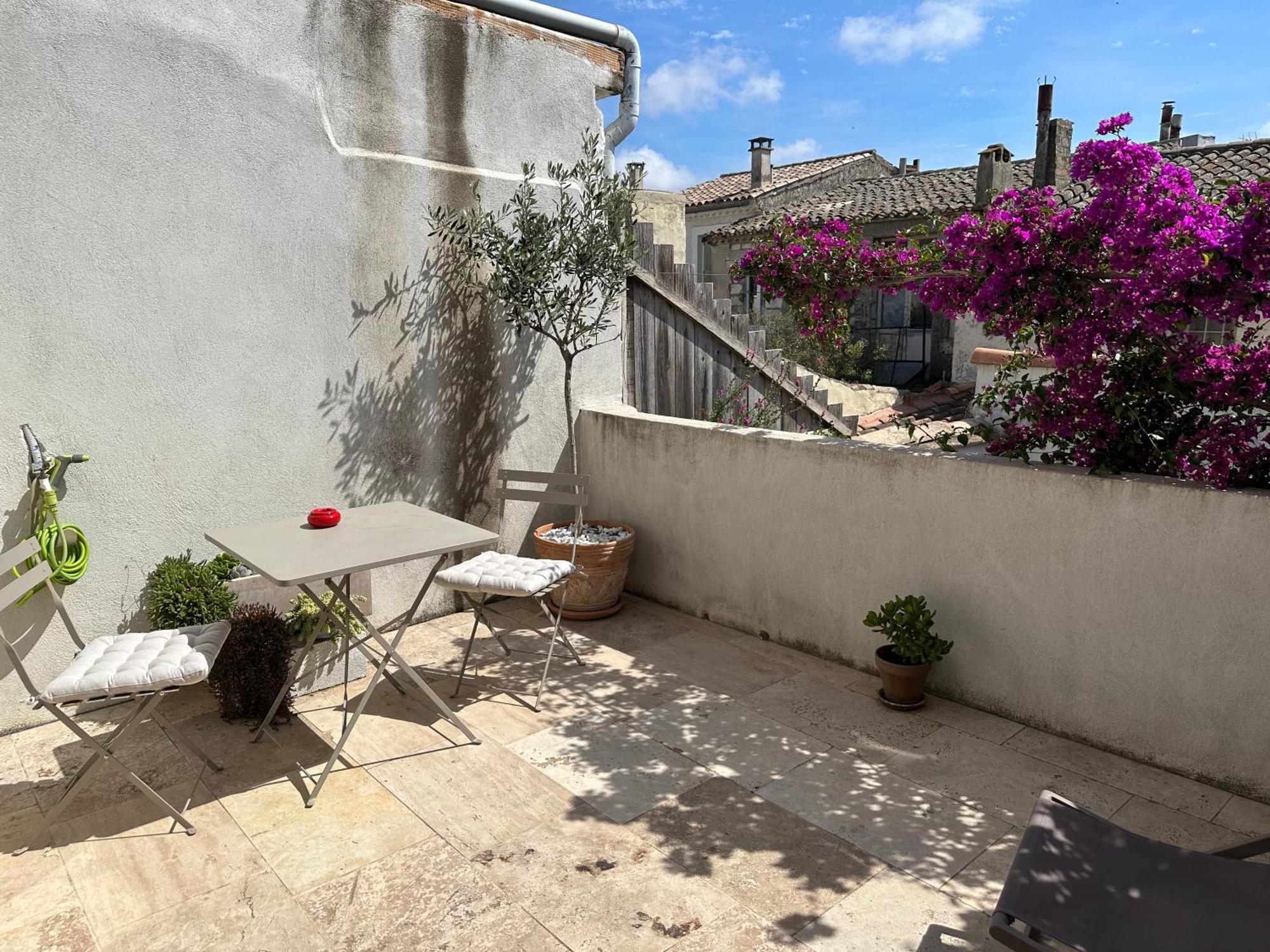 Appartements 3 étoiles terrasse ou patio intra-muros Aigues-Mortes Exterior foto